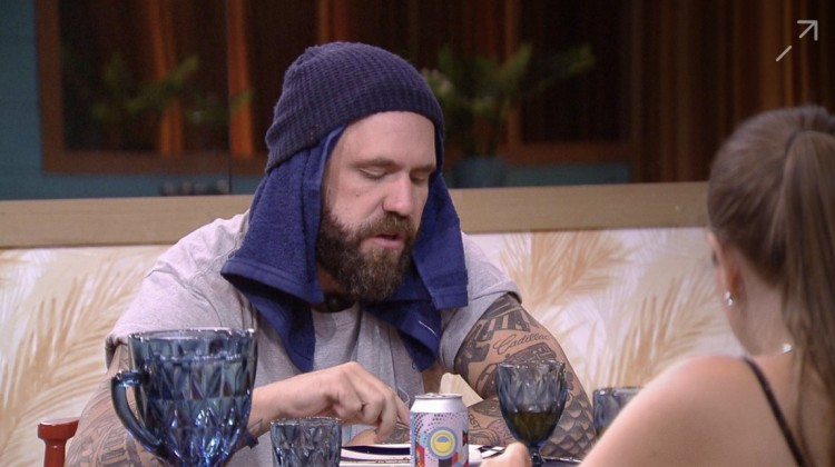 Caruso e Patrícia afirmam que vão votar em Gleici no ...